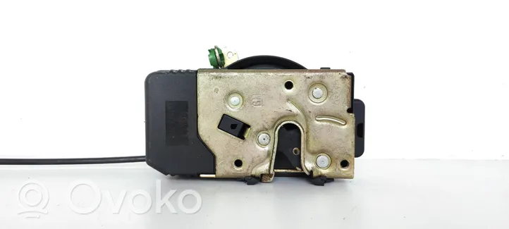 Opel Vectra B Front door lock 90507060