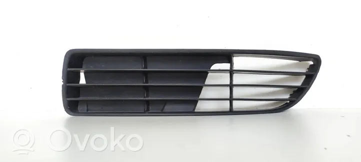 Audi A4 S4 B5 8D Front bumper lower grill 8D0807345