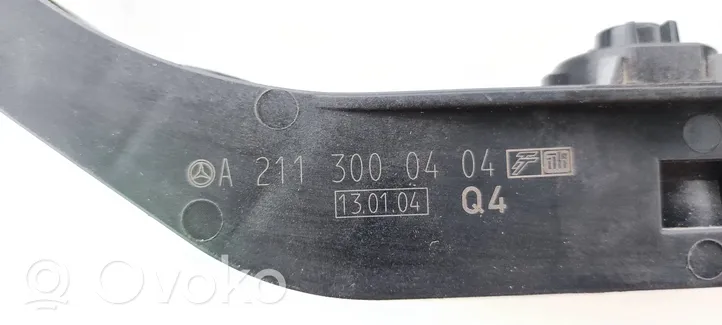 Mercedes-Benz E W211 Pedale dell’acceleratore A2113000404