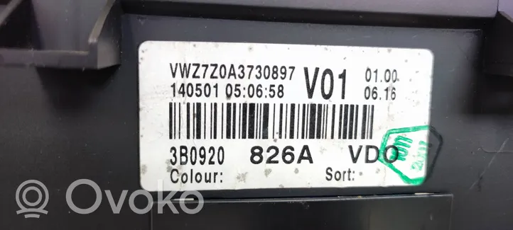 Volkswagen PASSAT B5.5 Compteur de vitesse tableau de bord 3B0920826A