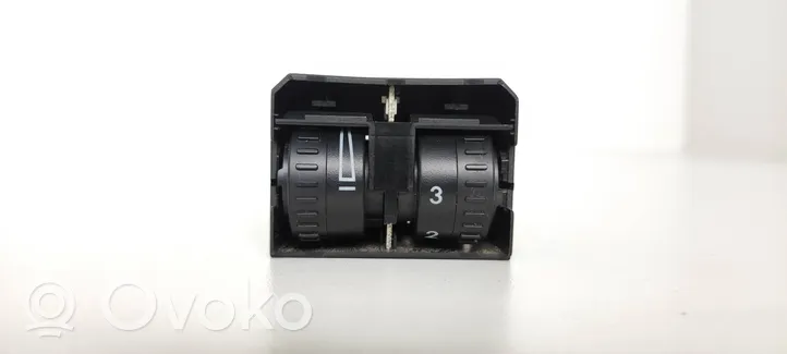 Volkswagen Touran I Headlight level height control switch 1T0941333B