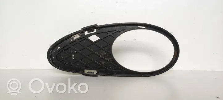 Mercedes-Benz C W203 Kratka dolna zderzaka przedniego A2038850523