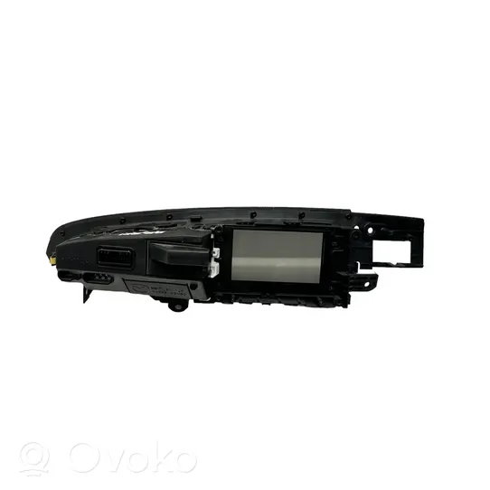 Mazda 3 II Monitor / wyświetlacz / ekran BBP35571X
