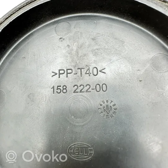 Volkswagen Crafter Osłona żarówki lampy przedniej 15822200