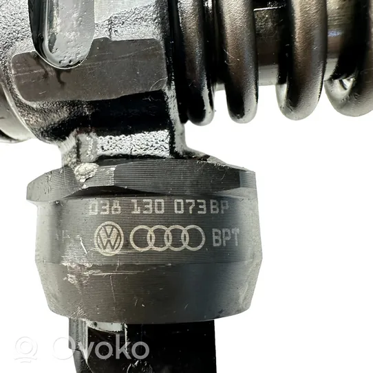 Audi A4 S4 B7 8E 8H Wtryskiwacze / Komplet 038130073BP