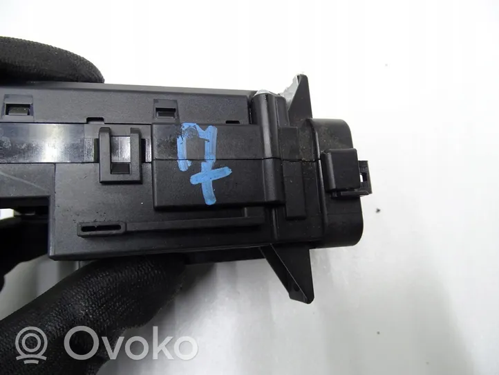 Audi A5 8T 8F Lector de tarjeta/llave de arranque 8K0909131D