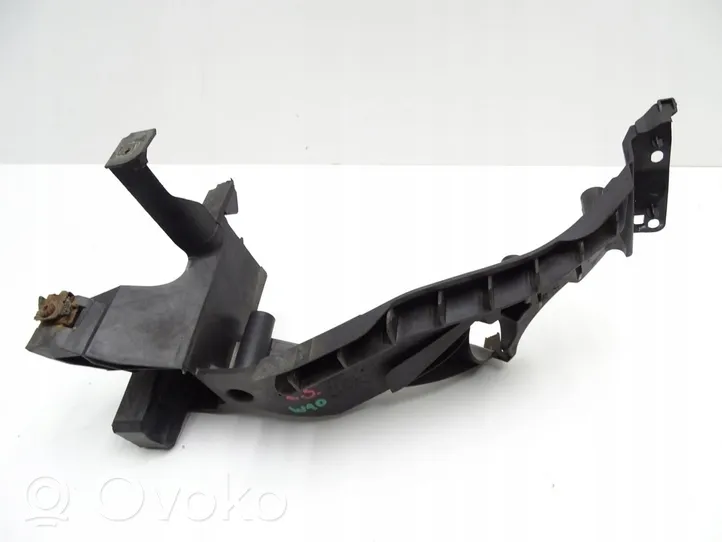 Audi A5 8T 8F Support phare frontale 8T0805607