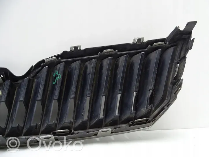 Skoda Fabia Mk3 (NJ) Maskownica / Grill / Atrapa górna chłodnicy 3T0853668B