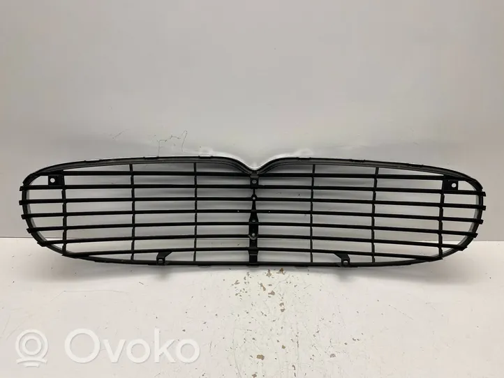 Maserati Quattroporte Grille calandre supérieure de pare-chocs avant 67874400