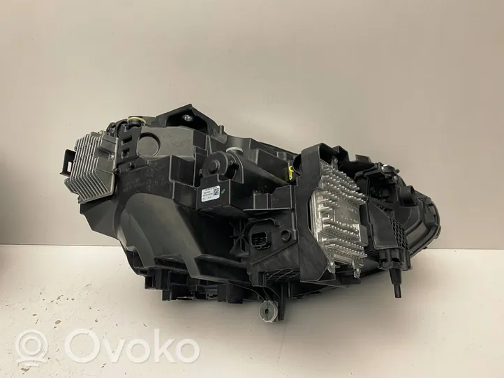 BMW 2 G42 Lampa przednia 8083635