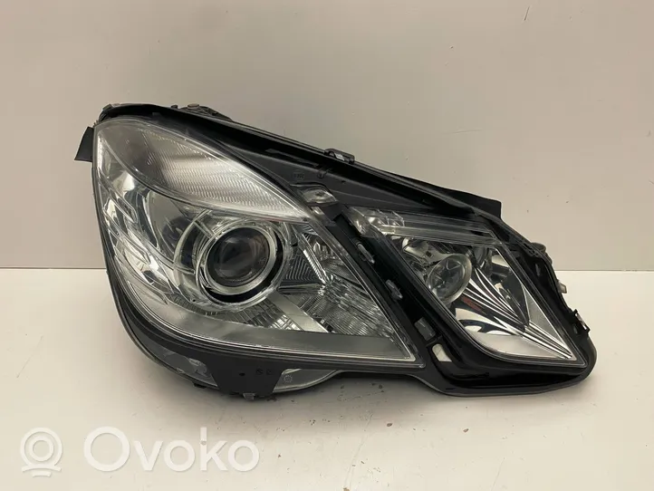 Mercedes-Benz E W212 Faro delantero/faro principal A2128202059