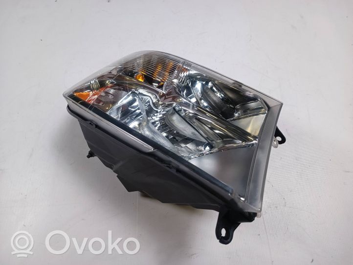 Dodge RAM Lampa przednia 68001485