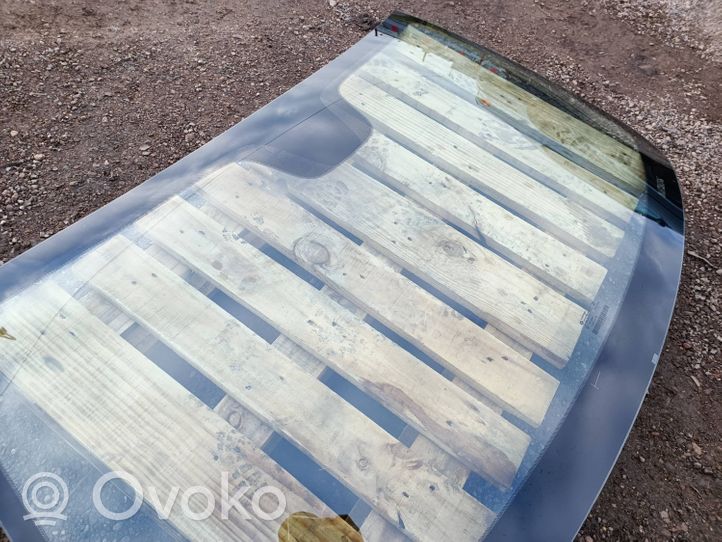 Dodge RAM Front windscreen/windshield window 68104203AD