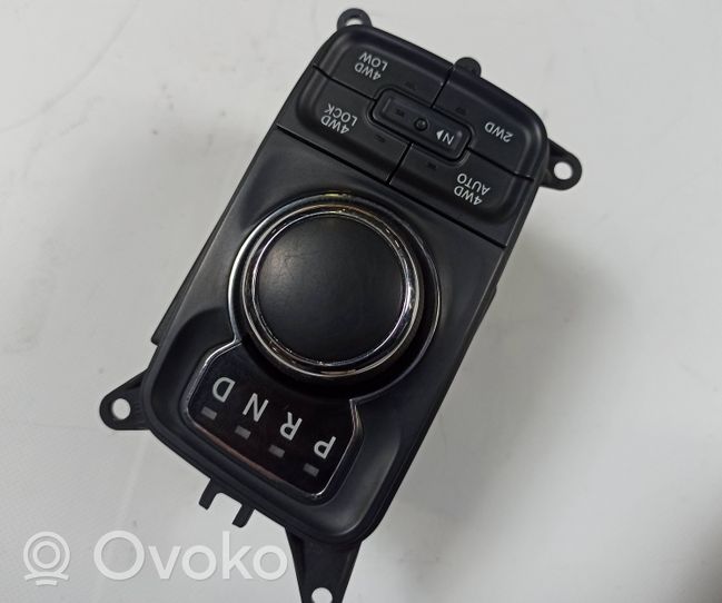 Dodge RAM Manetki / Pokrętła / Łopatki zmiany biegów 68171066AC