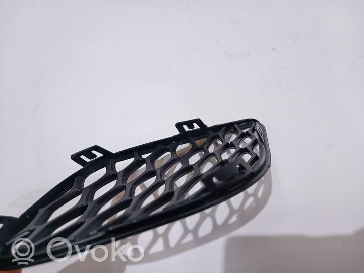 Dodge Charger Grille inférieure de pare-chocs avant 68280492