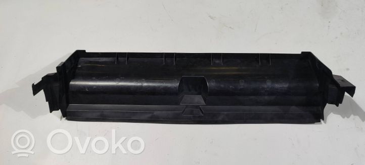 Chevrolet Colorado Radiatoru dekoratīvā apdare 23321610