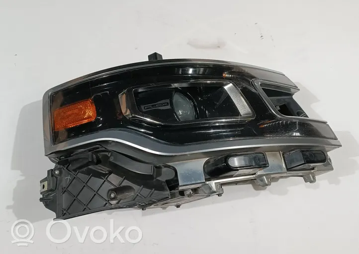 Ford Flex Priekinis žibintas DA83-13005-BJ