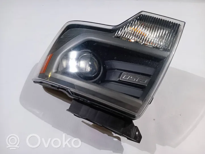 Ford F150 Lampa przednia DL34-13006-B
