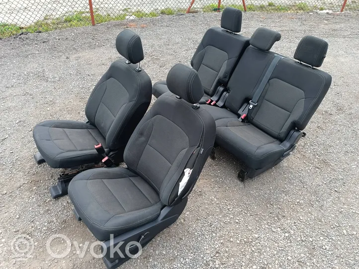Ford Explorer Комплект сидений 