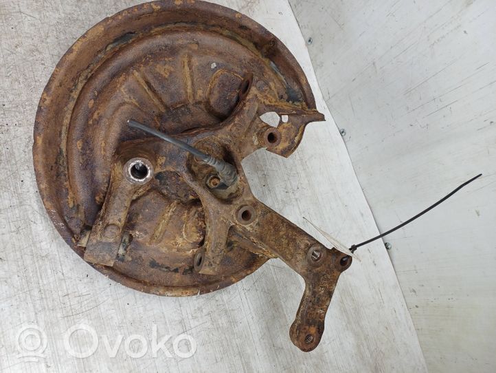 Volkswagen Touran I Rear wheel hub spindle/knuckle 