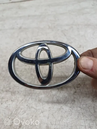 Toyota Corolla Verso E121 Mostrina con logo/emblema della casa automobilistica 