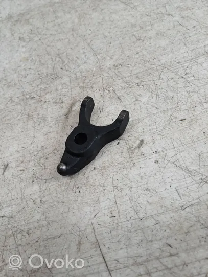 Toyota Corolla Verso E121 Support de pince d'injecteur de carburant 