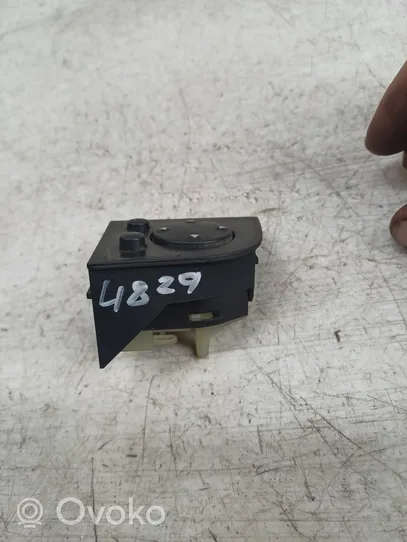 Audi 80 90 S2 B4 Bouton de commutateur rétroviseur latéral 893959565