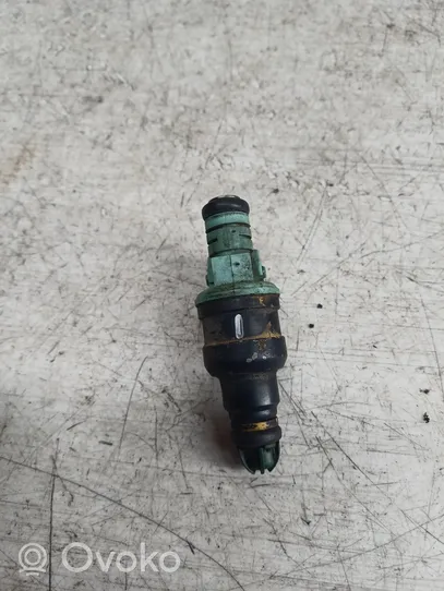 BMW 5 E39 Injecteur de carburant 0280150415