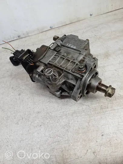 Volvo V70 Polttoaineen ruiskutuksen suurpainepumppu 0460415990