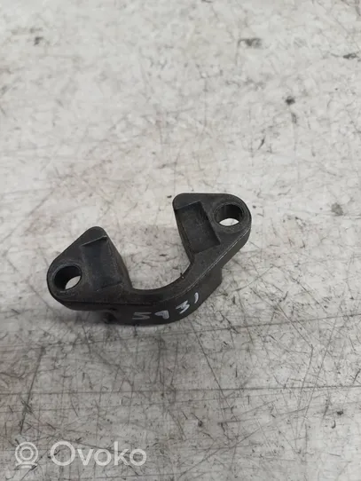 BMW 3 E46 Fuel Injector clamp holder 