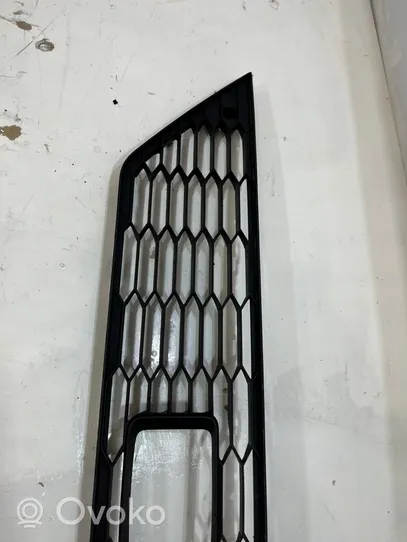 Seat Leon (5F) Atrapa chłodnicy / Grill 5F0853667K