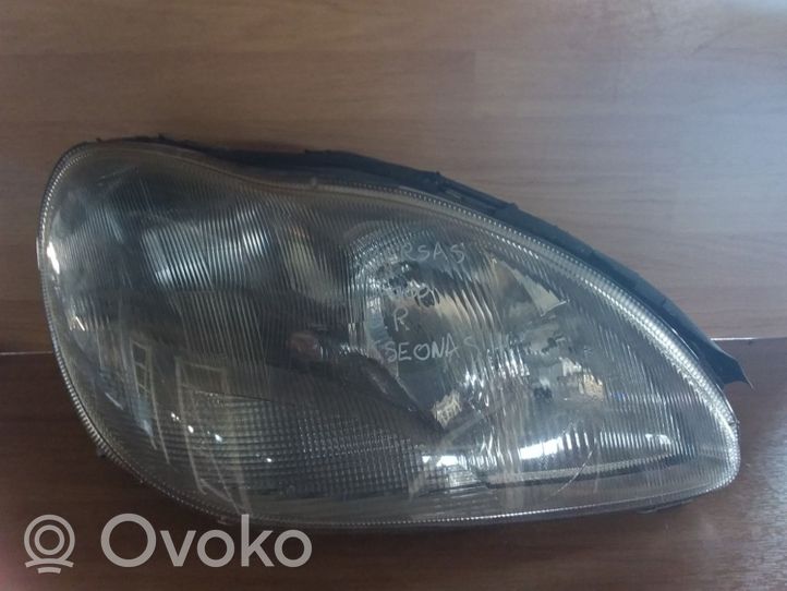 Mercedes-Benz S W220 Phare frontale 0301153272