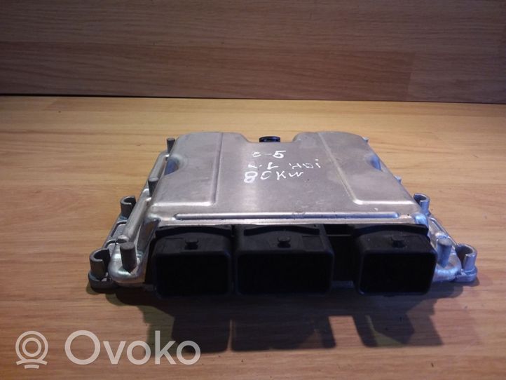 Citroen C5 Sterownik / Moduł ECU 0281010808