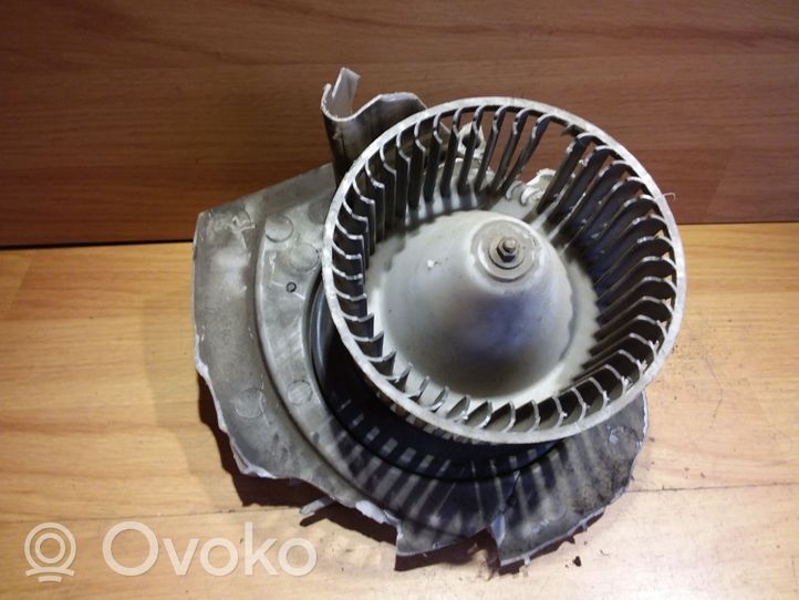 Volkswagen PASSAT B3 Soplador/ventilador calefacción 1625004730