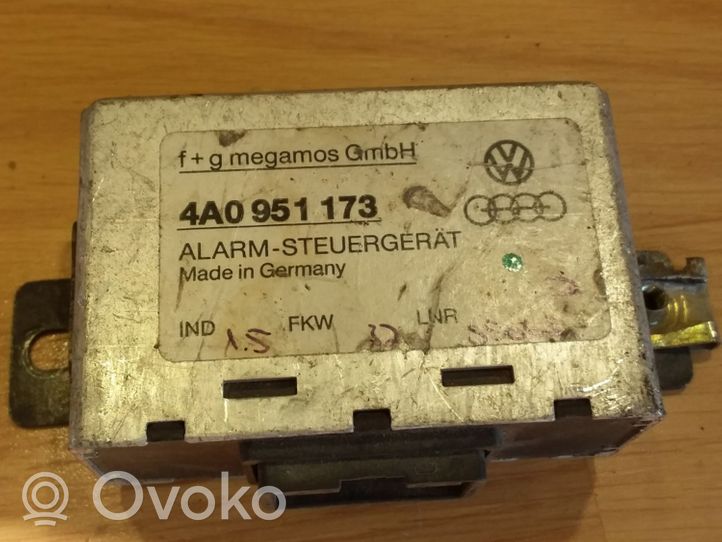 Audi A6 S6 C4 4A Centralina/modulo allarme 4A0951173