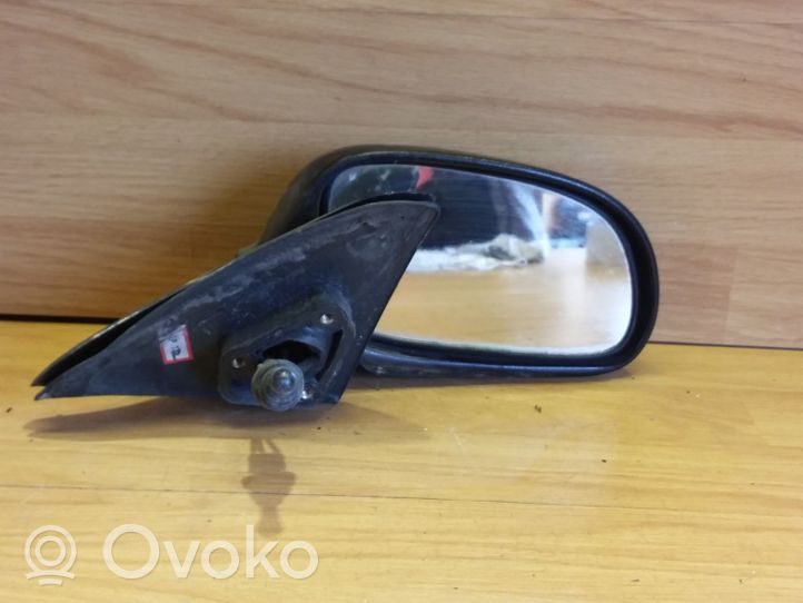 Hyundai Accent Spogulis (mehānisks) E4022061