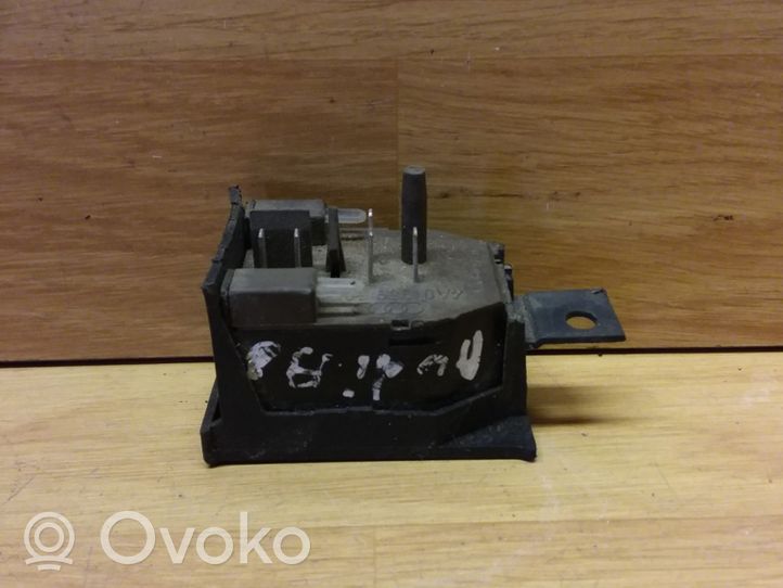 Audi A6 S6 C4 4A Electric window control switch 4A0959565