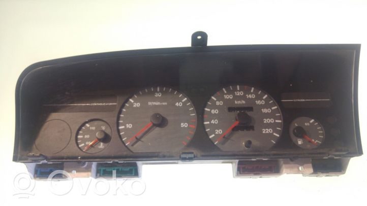 Citroen Xantia Compteur de vitesse tableau de bord 09021002020