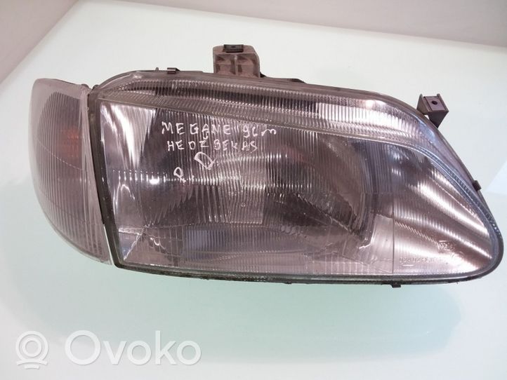 Renault Megane I Lampa przednia 7700831463H