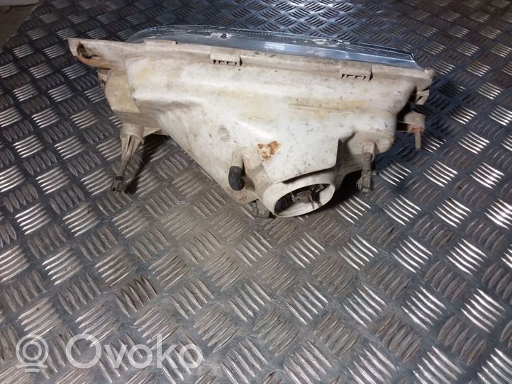 Ford Transit Lampa przednia TYC205211