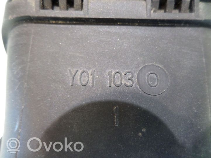 Volvo S40, V40 Kojelaudan sivutuuletussuuttimen kehys Y01103