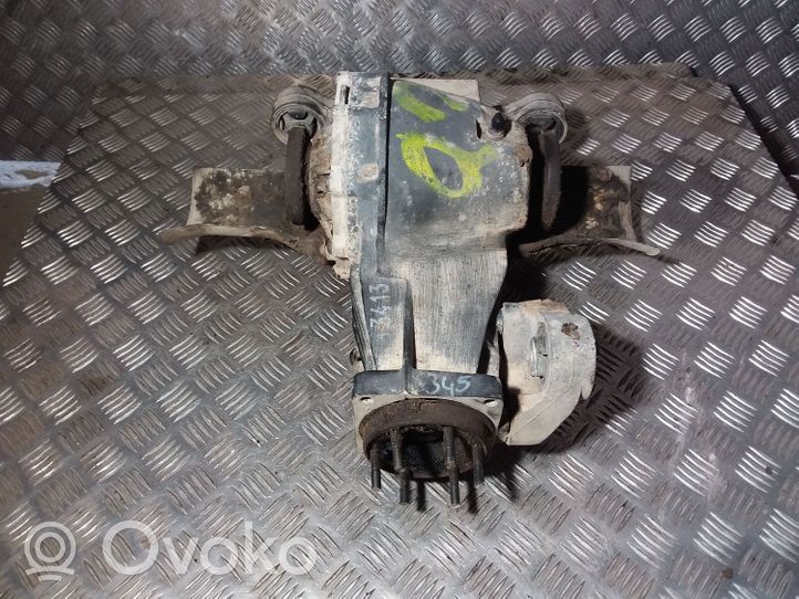 Volkswagen PASSAT B5 Takatasauspyörästö 01R525131C