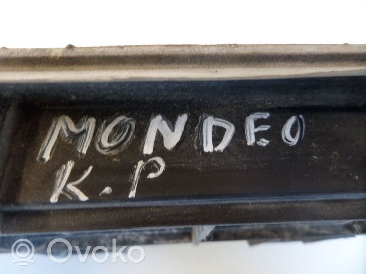 Ford Mondeo Mk III Évent de pression de quart de panneau YF1A54280B62AE