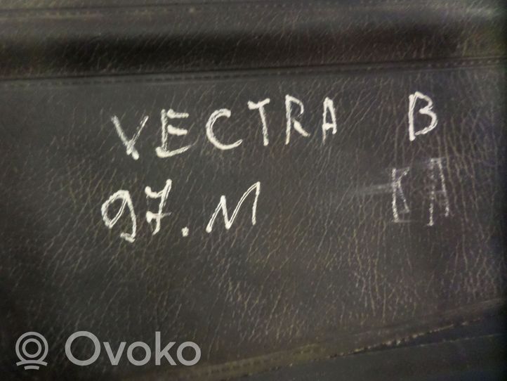 Opel Vectra B Tavarahyllyn kansi 