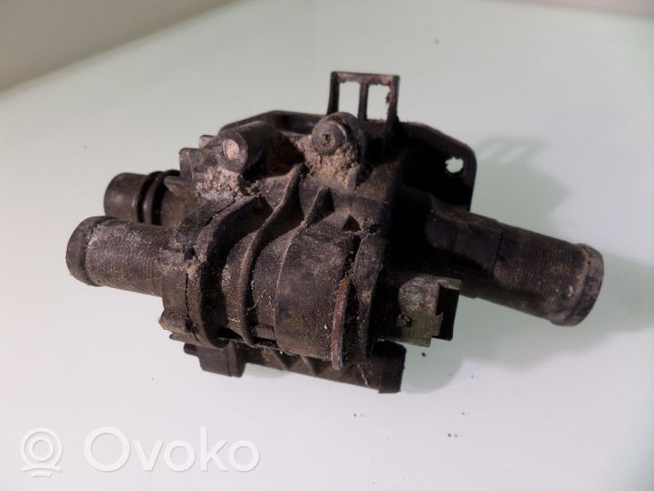 Peugeot 407 Boîtier de thermostat / thermostat 9647767180