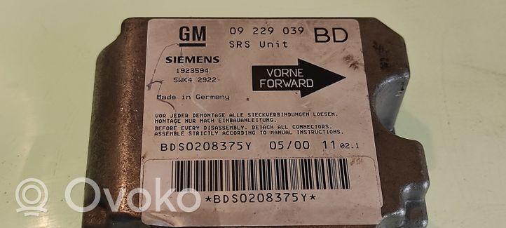 Opel Vectra B Oro pagalvių valdymo blokas 09229039BD