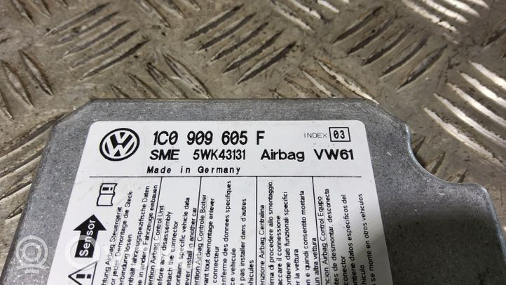 Volkswagen Multivan T5 Module de contrôle airbag 1C0909605F