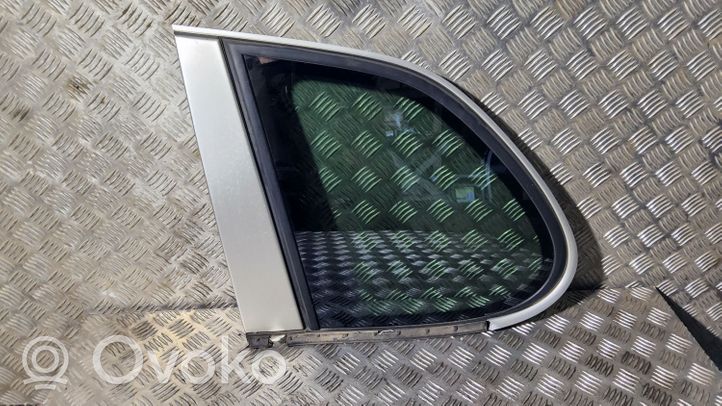 Porsche Cayenne (9PA) Fenêtre latérale avant / vitre triangulaire 7L5845297