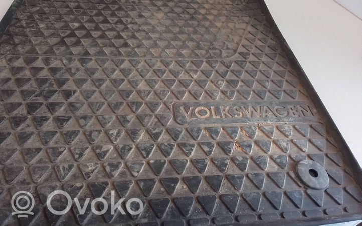 Volkswagen PASSAT B5 Etuistuintilan matto 6K1061501