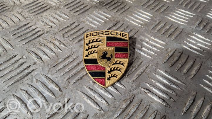 Porsche Cayenne (9PA) Mostrina con logo/emblema della casa automobilistica 99655921101